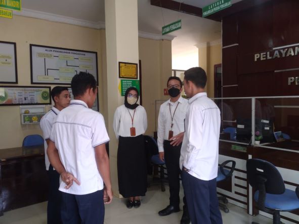 briefing mei 2