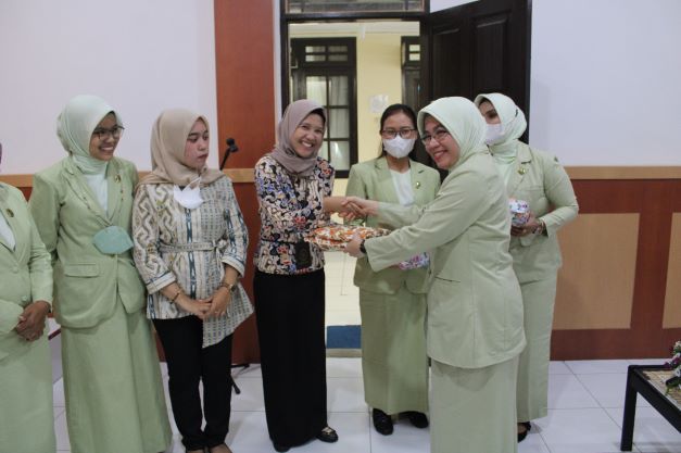 dyk 27 dua