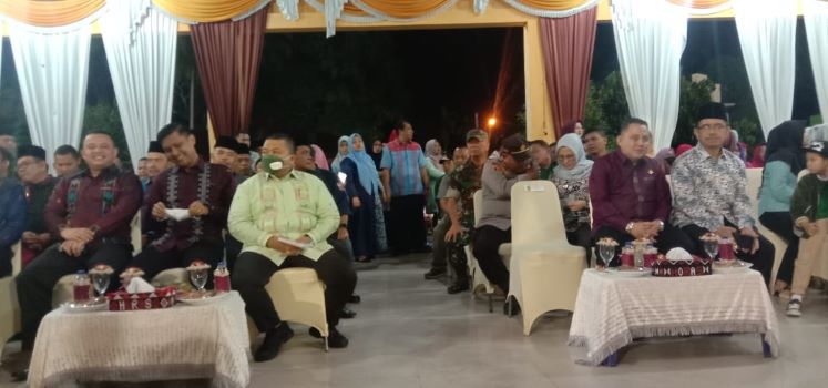 pameran 1