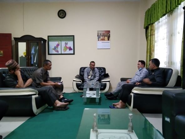 rapat terbatas